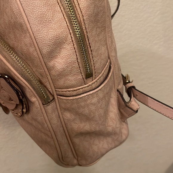 Michael Kors please check all picture of condition - Picture 12 of 17